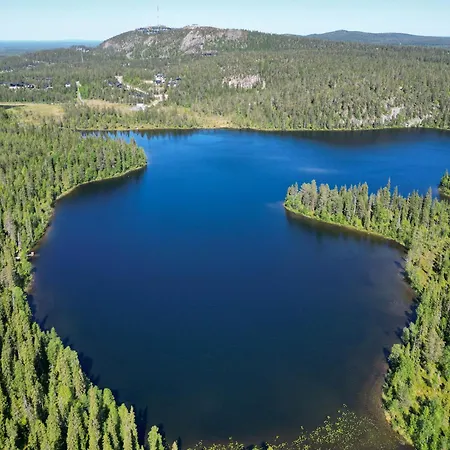 Kotokuusi 4 - Ulkoilijoiden Suosikkikohde, Sisaeltaeae Siivouksen Ja Wifin Lägenhet Ruka