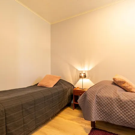 Kotokuusi 4 - Ulkoilijoiden Suosikkikohde, Sisaeltaeae Siivouksen Ja Wifin Apartamento Rukatunturi