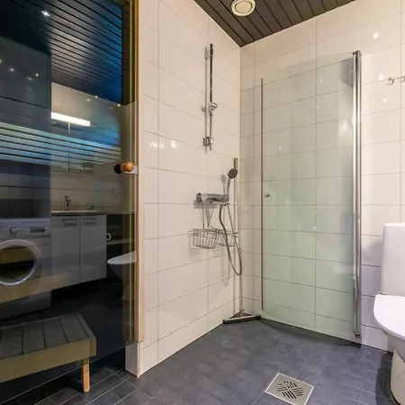 Kotokuusi 4 - Ulkoilijoiden Suosikkikohde, Sisaeltaeae Siivouksen Ja Wifin Rukatunturi